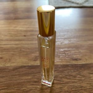 Kayali Lovefest Burning Cherry - Travel Spray